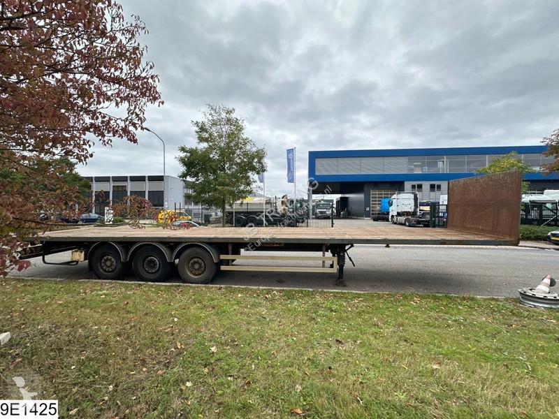 Fruehauf open laadbak Lifting axle semi-trailer