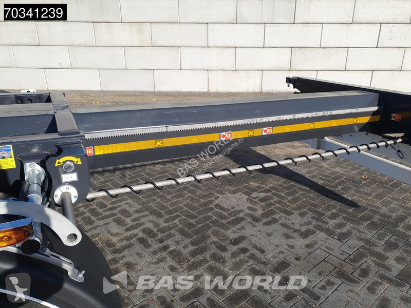 Kässbohrer XS 3 axles NEW Multi 45'ft Lift Axle...