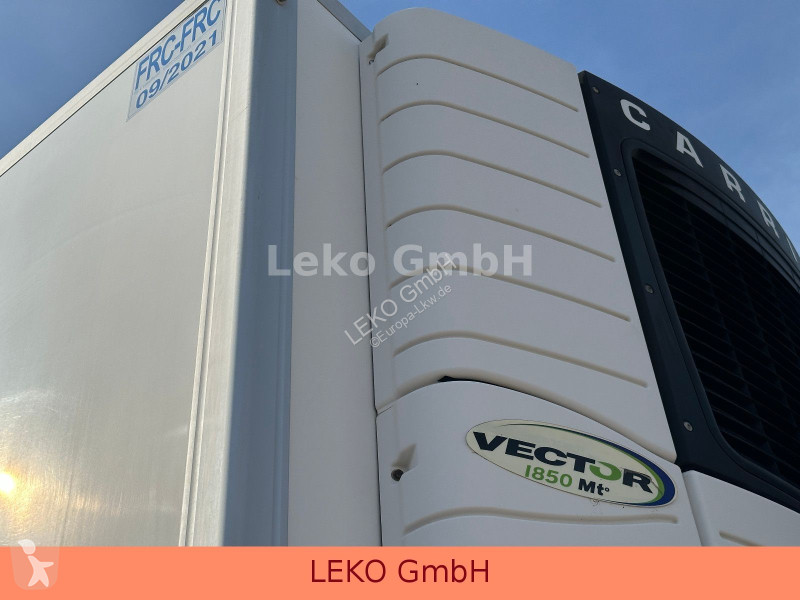 نصف مقطورة Fruehauf Frigo Semi 38T Vector...