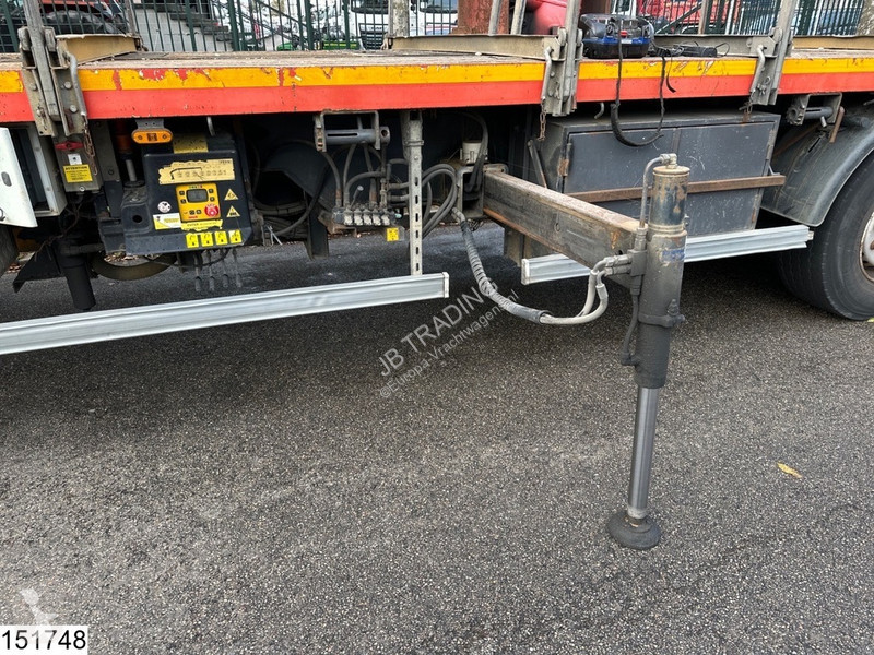 Semitrailer Lecitrailer open laadbak Fassi, Remote