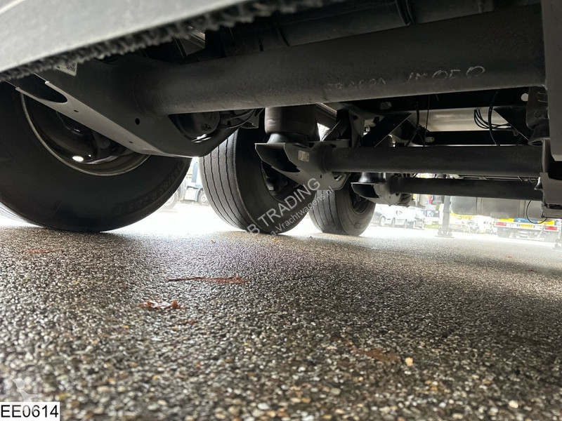 Semitrailer Trouillet Koel vries Carrier Vector...