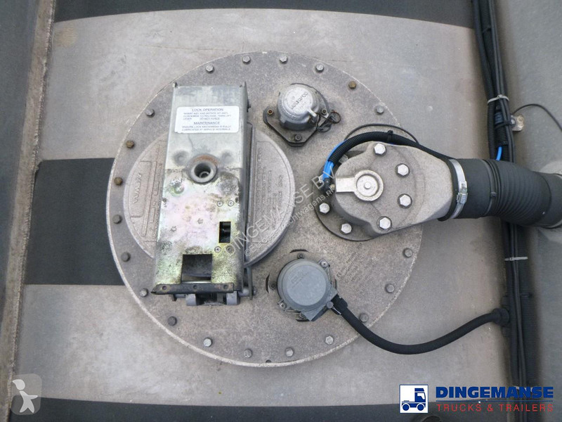 Semi remorque  Fuel tank alu 42.8 m3 / 6 comp +...
