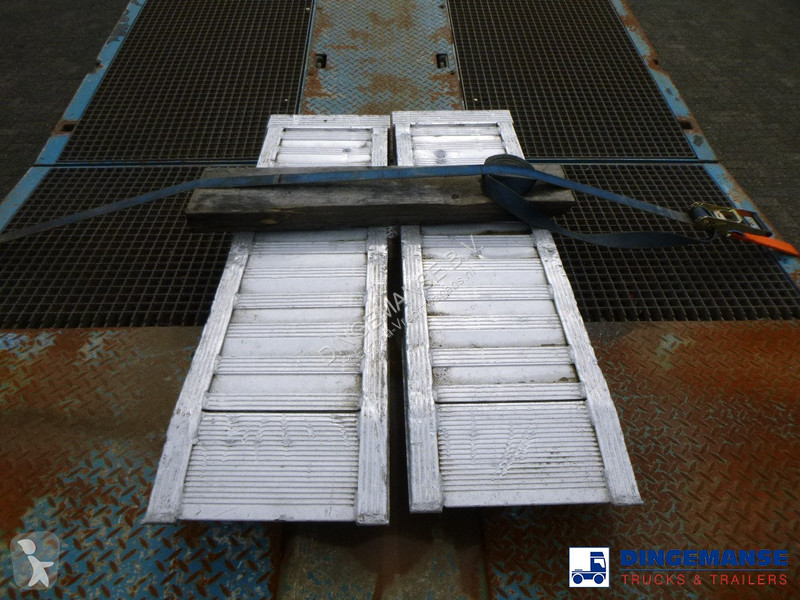 Sættevogn Nooteboom 3-axle lowbed trailer 41T...