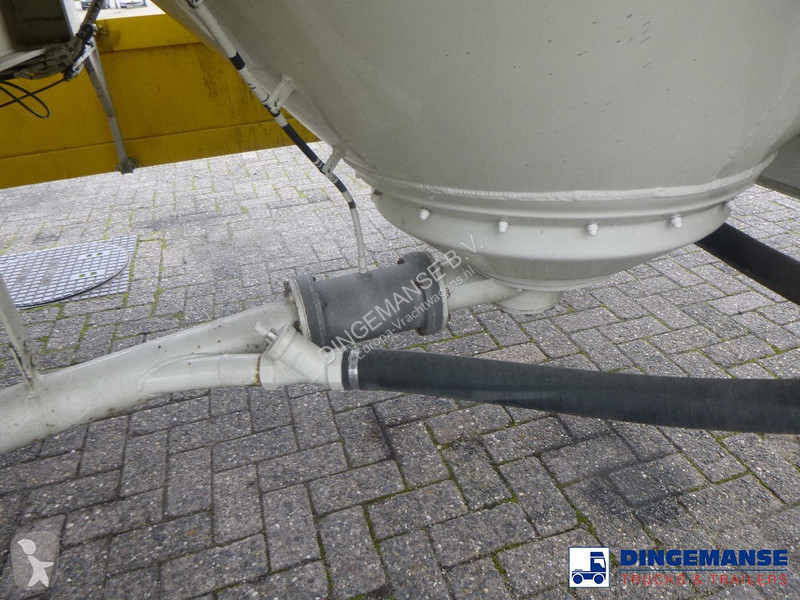 Semiremorca Feldbinder Powder tank alu 40 m3 /...