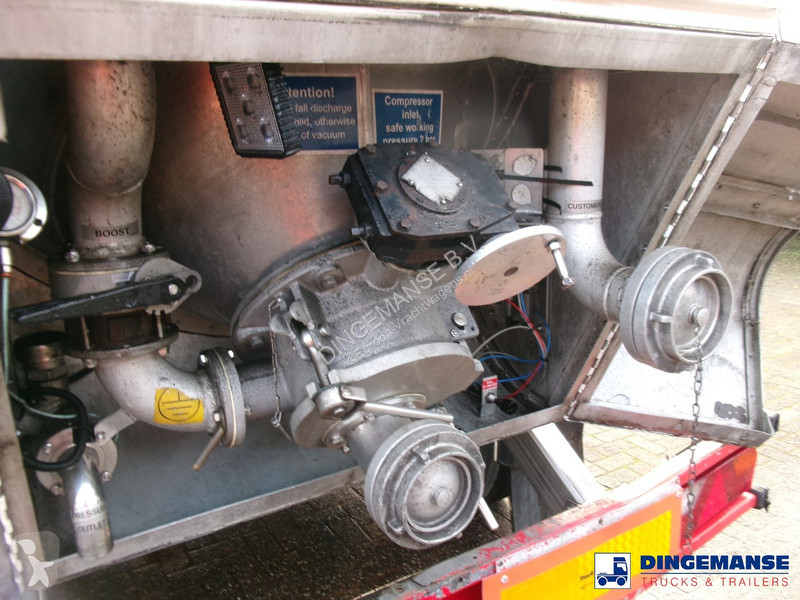 Semiremorca Feldbinder Powder tank alu 41 m3...