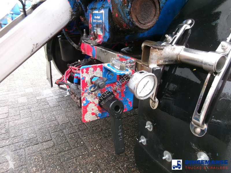 Semiremorca Feldbinder Powder tank alu 41 m3...