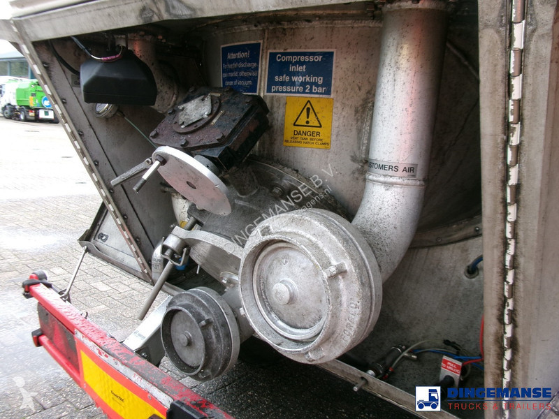 Semi reboque Feldbinder Powder tank alu 41 m3...