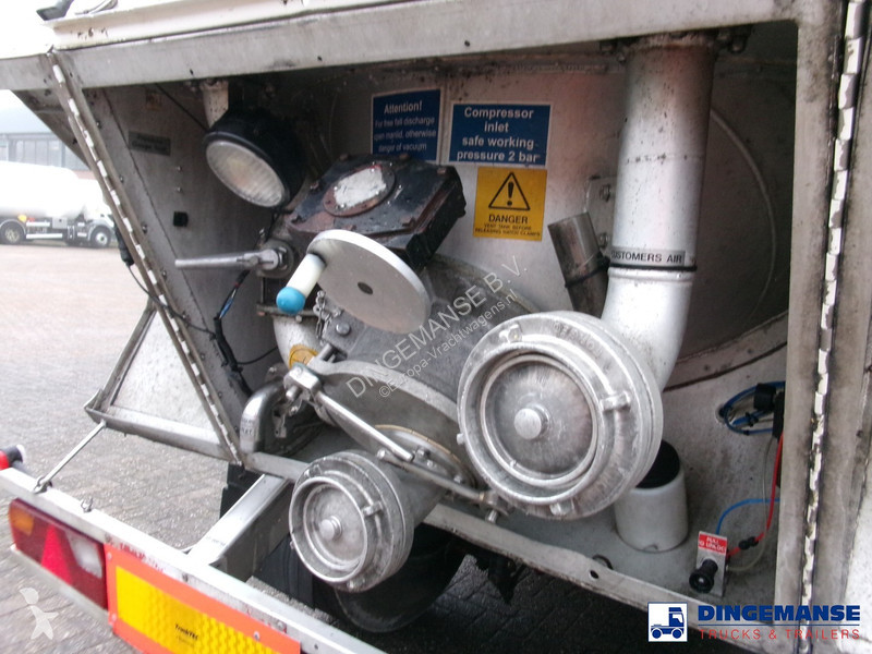Semiremorca Feldbinder Powder tank alu 41 m3...