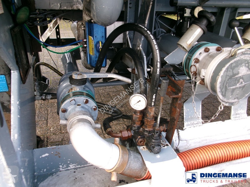 Semiremorca LAG Fuel tank alu 45.2 m3 / 6 comp...