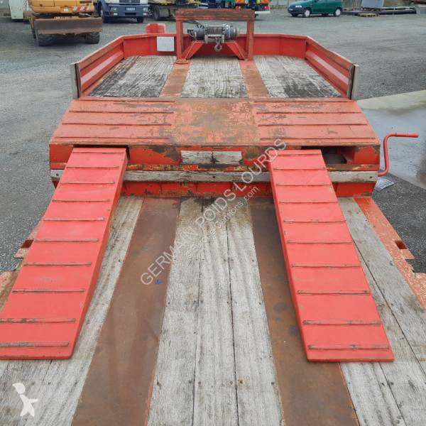 Semitrailer Louault 3 essieux porte engin