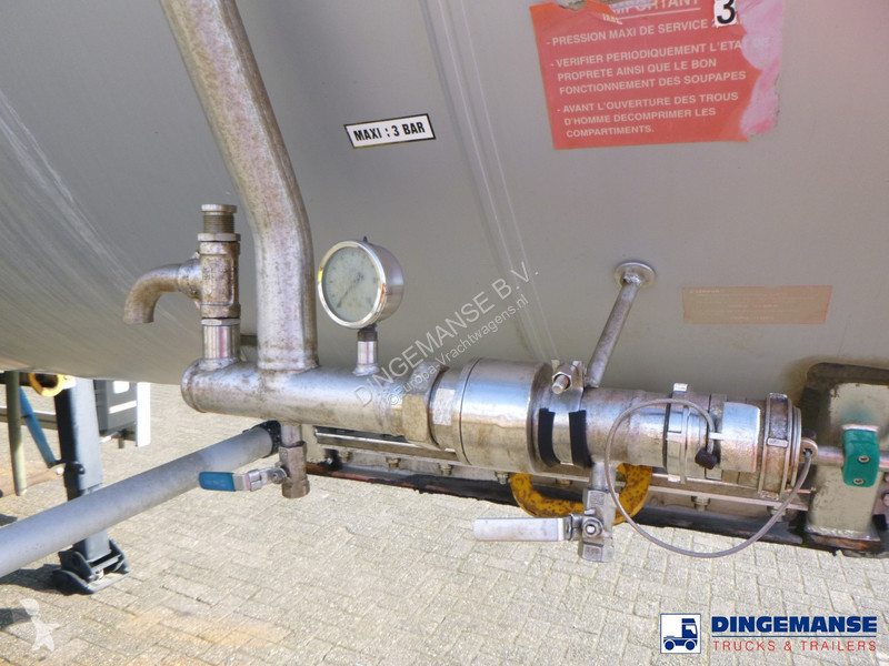 Semiremorca Magyar Chemical tank inox 32.5m3 /...