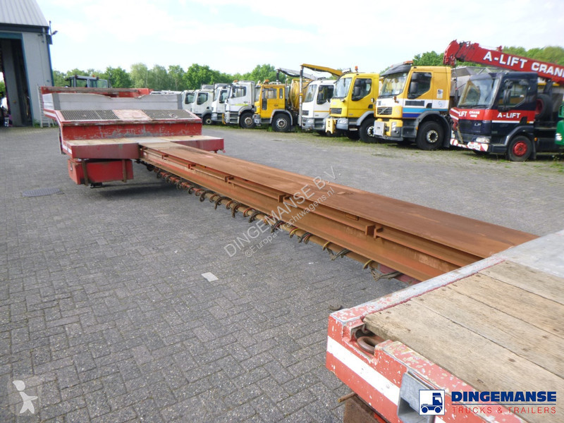 Semiremorca Turbo's Hoet 3-axle semi-lowbed...