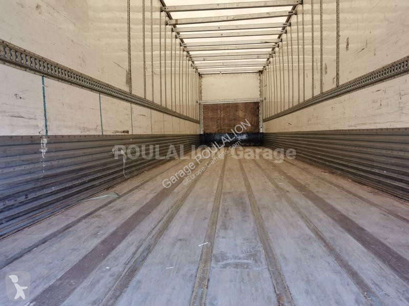 Oplegger Fruehauf  2 essieux