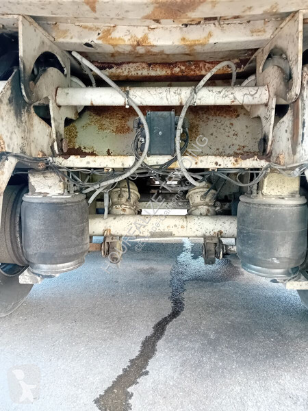 Semiremorca Trax