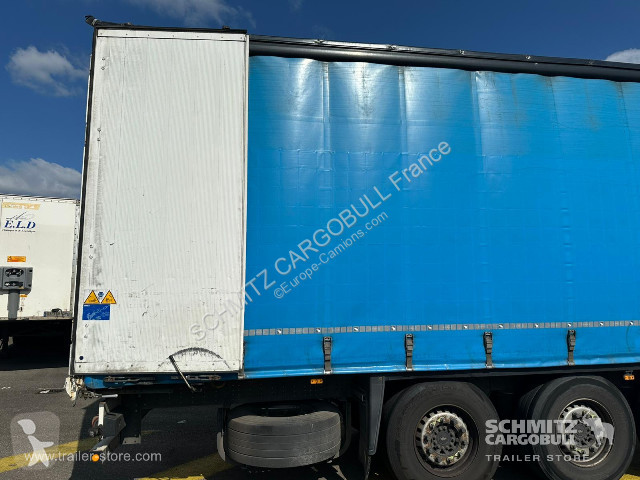 Semitrailer Schmitz Cargobull Semitrailer...