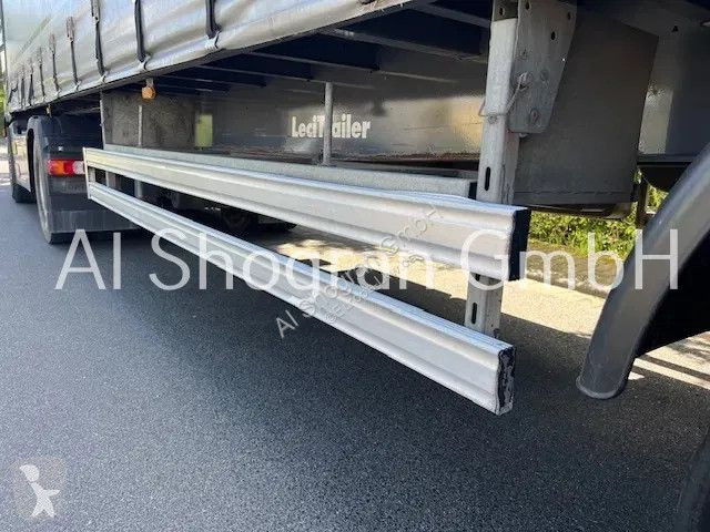 Sættevogn Lecitrailer Edscha / 3 x Achsen SAF
