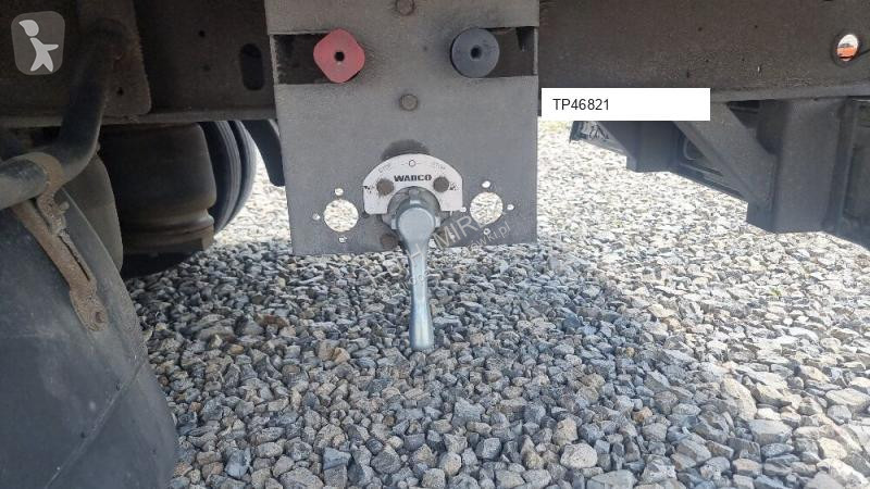 Semiremorca Tracon Uden