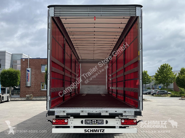 Semirimorchio Schmitz Cargobull Curtainsider Mega