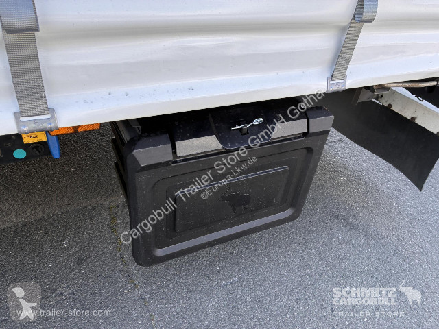 Návěs Schmitz Cargobull Curtainsider Mega Getränke