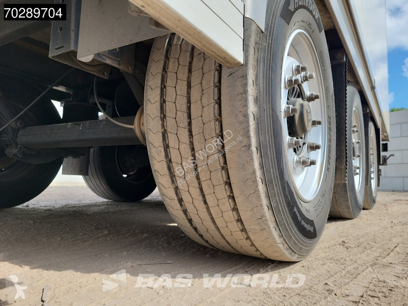 Semitrailer Chereau Thermo King SLXi 300 3 axles