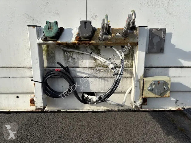 Semi reboque Verem 2 axle trailer Closed Box...