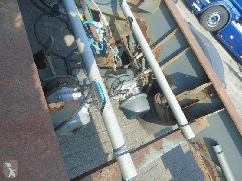 نصف مقطورة Pacton 3 AXLE