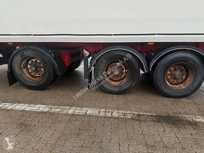 نصف مقطورة Kel-Berg City- refrigerated trailer...