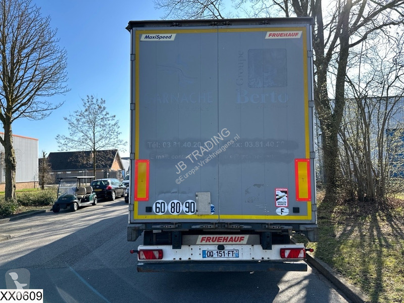 Návěs Fruehauf Tautliner Lift axle