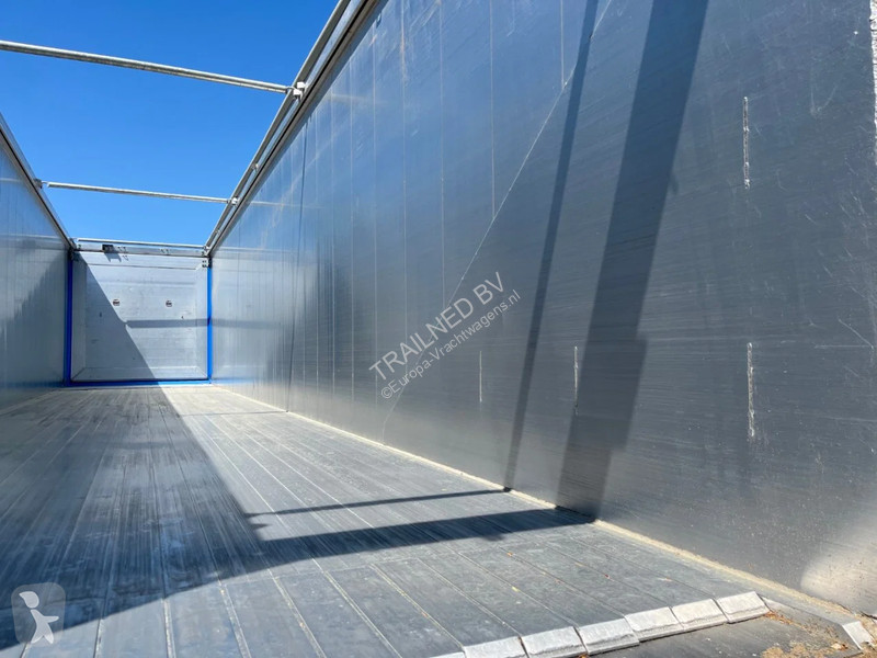 نصف مقطورة  K200 - 92m3 Liftas Alcoa Agrar