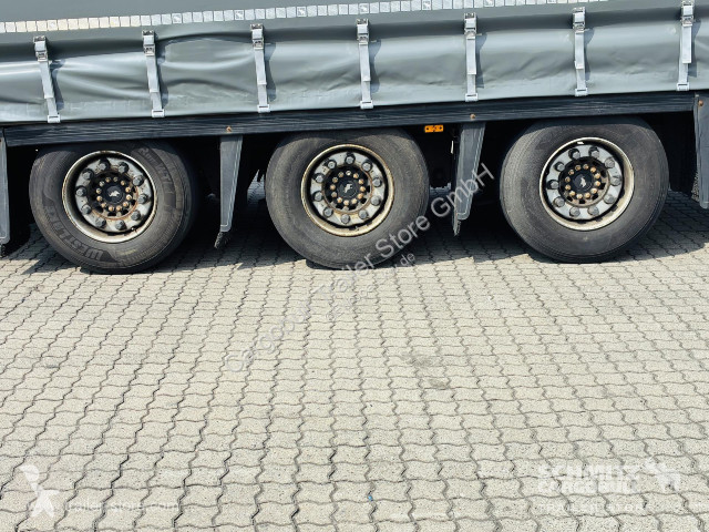 Návěs Schmitz Cargobull Curtainsider Mega Getränke
