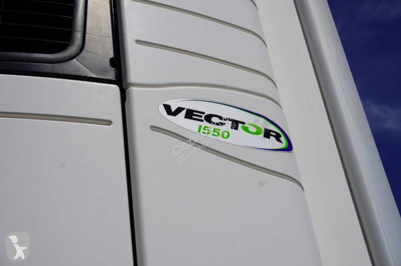 Полуремарке Lamberet refrigerated semi-trailer...