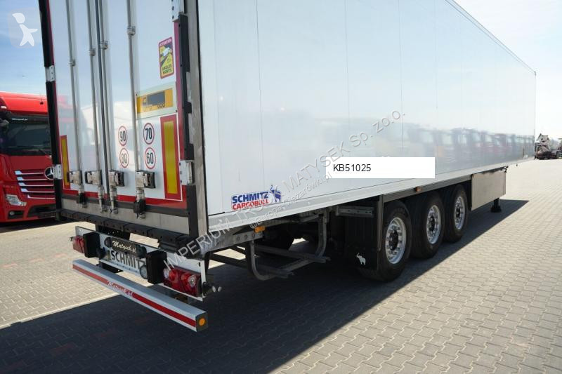 نصف مقطورة Schmitz Cargobull