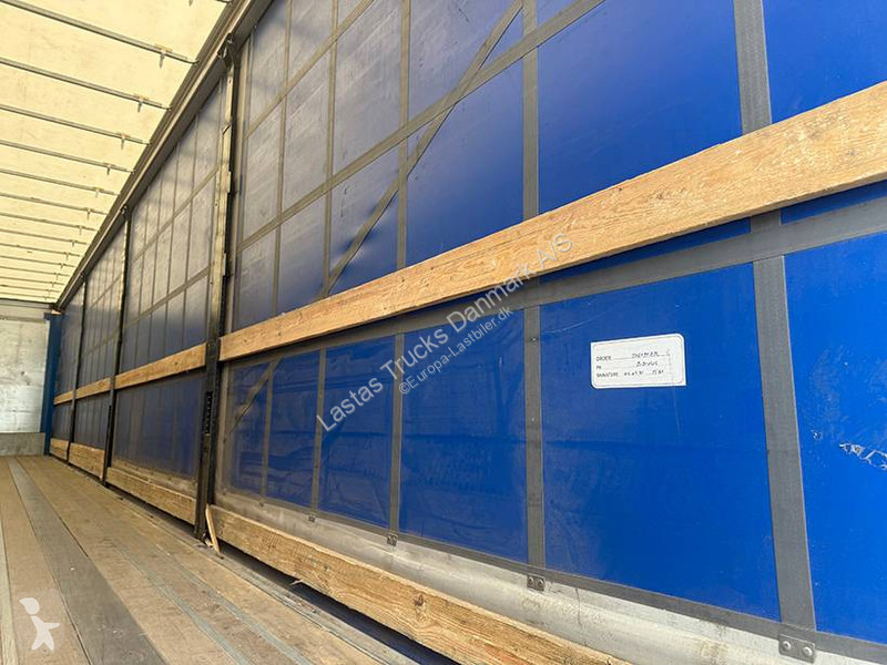 نصف مقطورة Kel-Berg Curtainsider / Planenauflieger