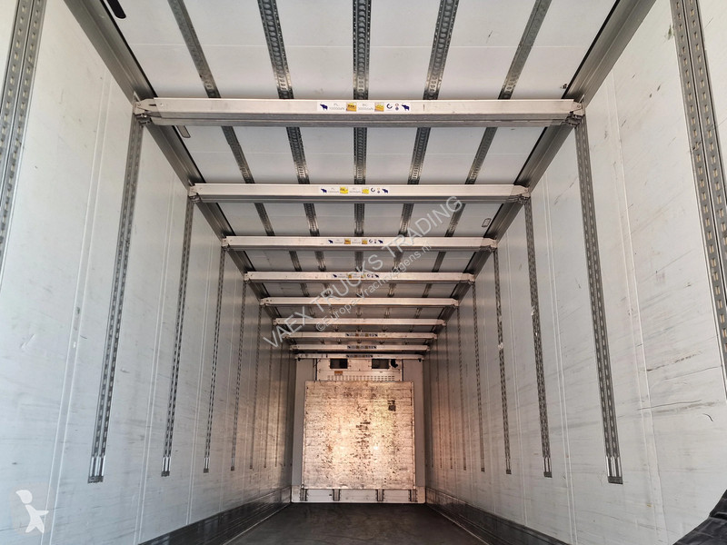 نصف مقطورة Schmitz Cargobull SCB*S3B Frigo...