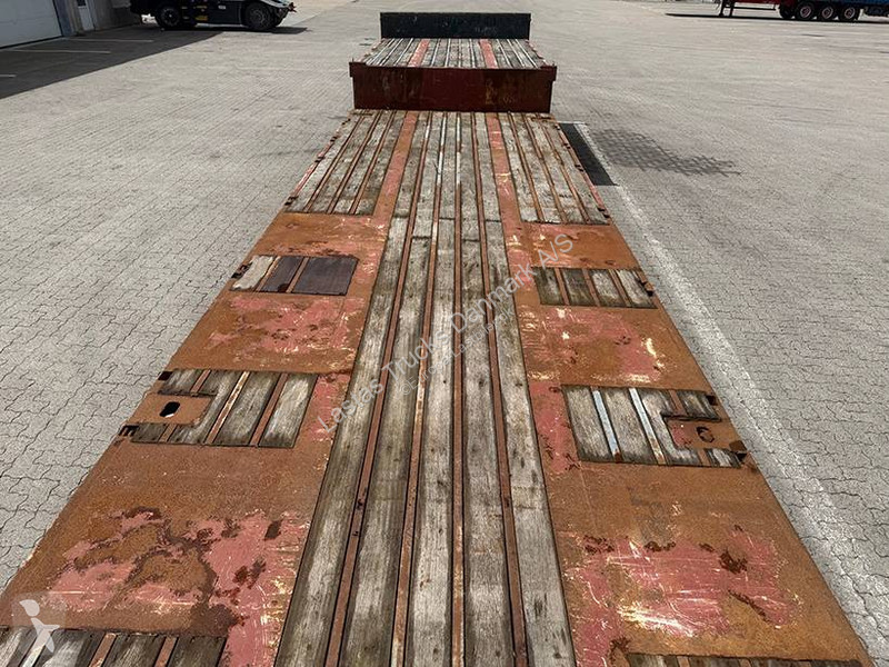 نصف مقطورة Renders Stepdeck / Tiefbettauflieger