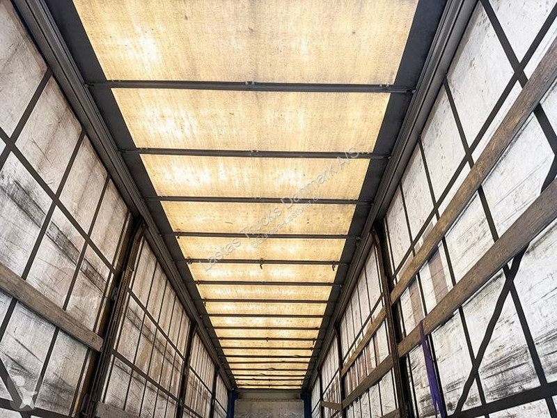نصف مقطورة Kel-Berg Curtainsider / Planenauflieger