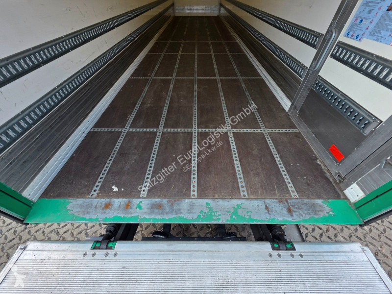 نصف مقطورة Spier SGL 10 / Ladebordwand 3.000kg