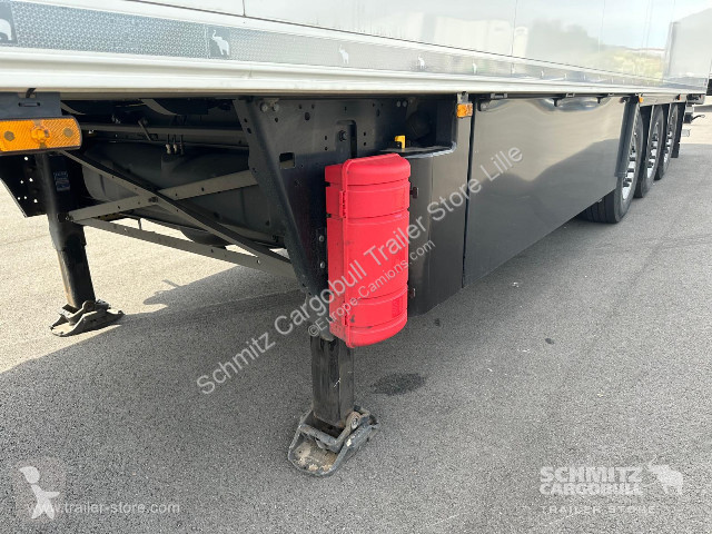 نصف مقطورة Schmitz Cargobull Semitrailer Reefer...