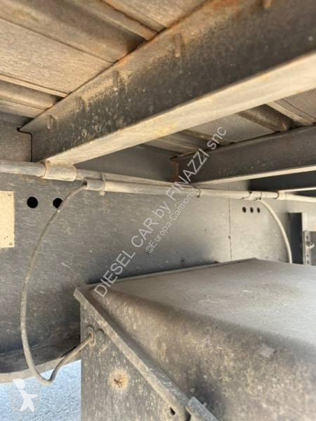 نصف مقطورة Fruehauf CENTINATO MONOASSE TRIDEC...