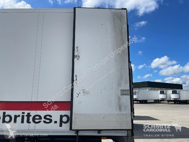نصف مقطورة Schmitz Cargobull Semitrailer Reefer...