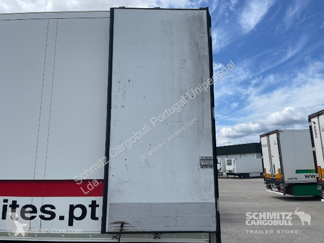 نصف مقطورة Schmitz Cargobull Semitrailer Reefer...