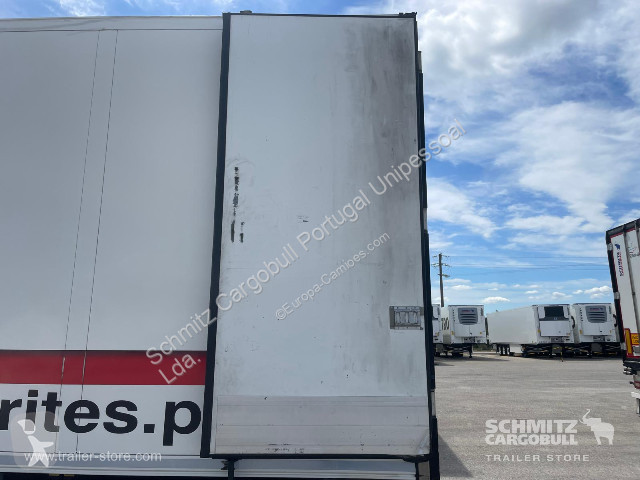 نصف مقطورة Schmitz Cargobull Semitrailer Reefer...