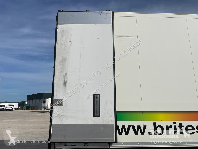 نصف مقطورة Schmitz Cargobull Semitrailer Reefer...