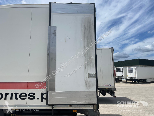 نصف مقطورة Schmitz Cargobull Semitrailer Reefer...