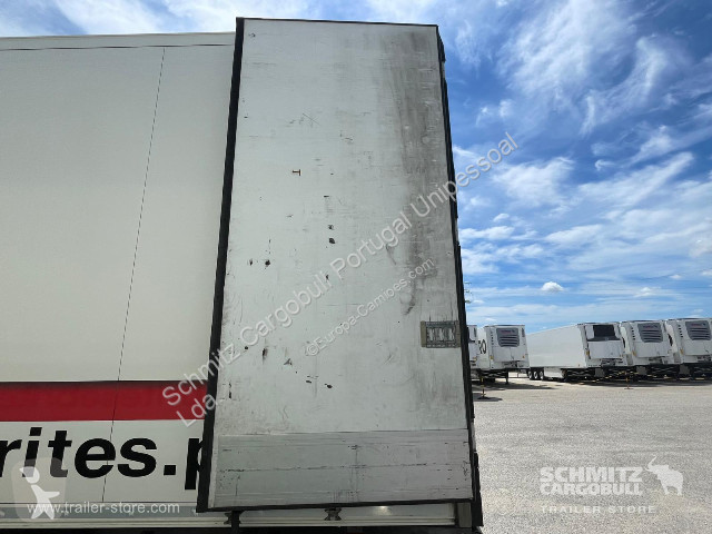 نصف مقطورة Schmitz Cargobull Semitrailer Reefer...