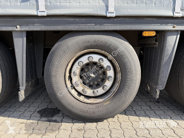 نصف مقطورة Schmitz Cargobull Curtainsider Mega...