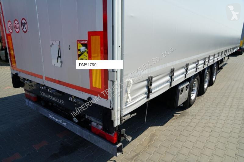 نصف مقطورة Schwarzmüller