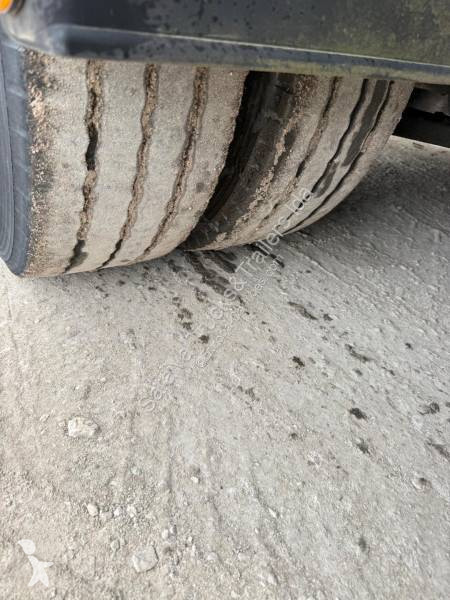 نصف مقطورة Trailor