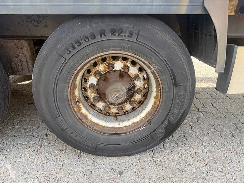 نصف مقطورة Krone Curtainsider / Planenauflieger