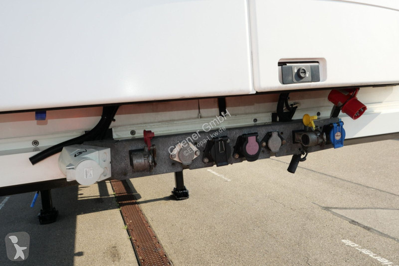 نصف مقطورة Schmitz Cargobull 18 /LZG CITY...